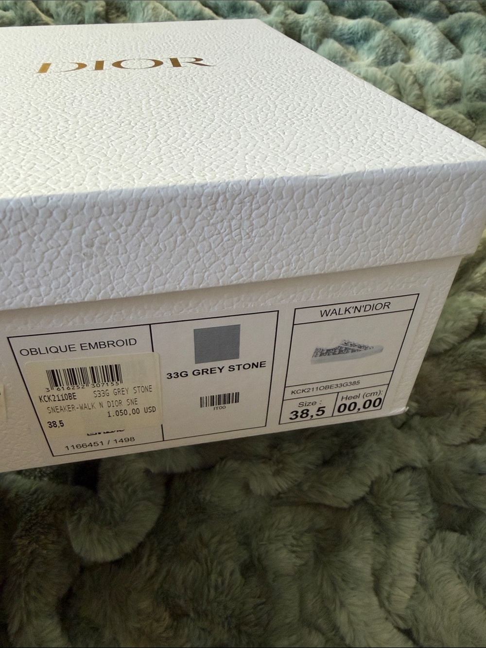 Dior Beige and White Logo-Print women’s Sneakers - Picture 9 of 9